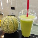 آبمیوه و بستنی لاوان