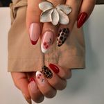 مرکزتخصصی کاشت ناخن و اکستنشن مژه رامونا