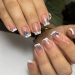 خدمات ناخن نگار کریمی
