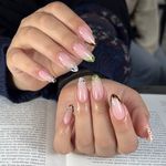 سالن زیبایی و خدمات ناخن پرنیان (انقلاب)