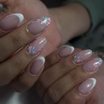 خدمات تخصصی کاشت و طراحى ناخن دان