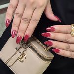 خدمات تخصصی کاشت ناخن هدیه