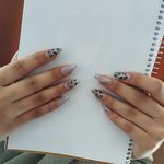 خدمات ناخن (الارو نیل elaro nail)