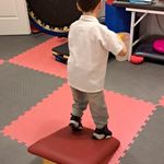 کاردرمانی وگفتاردرمانی نورال شهرک گلستان