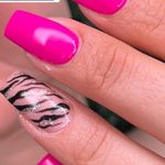 سالن تخصصی کاشت ناخن دنیا