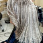 آرایشگاه زنانه عاطی بیوتی(آفر ناخن ورنگ)