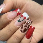 خدمات تخصصی کاشت ناخن سپیده طالبی