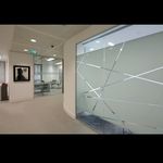 شیشه بری و نصب شیشه شاهان