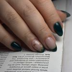 خدمات تخصصی کاشت ناخن شبنم