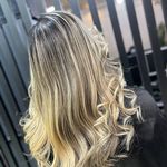 خدمات و آموزش تخصصی رنگ و لایت