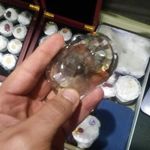 کارشناس سنگ‌های جواهری بیگلری