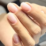 خدمات تخصصی ناخن مژگان