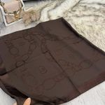 گالری شال و روسری عطرا