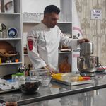 ٱموزشگاه کیک پزی شاتوت