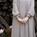 مانتو و عباهای اسلامی مزون گل نرگس