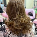 سالن زیبایی نسرین بیات(آفر رنگ و لایت)