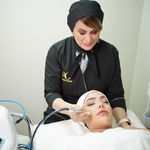 آموزشگاه تخصصی پوست فرزانه غنی