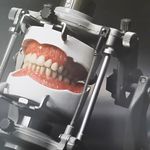 دندانسازی..پروتزیست اسماعیل فرجامی
