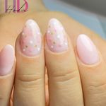 خدمات تخصصی سولاریوم و ناخن H2Beautyy