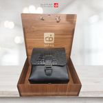 فروشگاه کیف چرم فرهاد