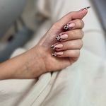 مرکز تخصصی مژه و ناخن پریا بشرا
