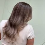 خدمات تخصصی رنگ و لایت آتنا باقری