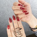 خدمات کاشت و ترمیم ناخن هدیه