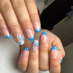 کاشت وآموزش ناخن نسترن