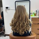 سالن زیبایی اَلور