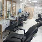 آرایشگاه دارم