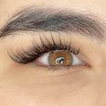 خدمات اکستنشن مژه و لیفت ابرو و مژه