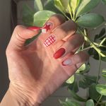 سالن تخصصی کاشت ناخن شیدا براتی