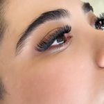 خدمات اکستنشن مژه و لیفت ابرو و مژه