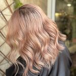 آرایشگاه زنانه دیبا مسیح