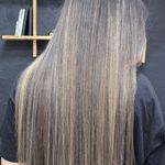 سالن تخصصی رنگ و کراتین مو نادیا