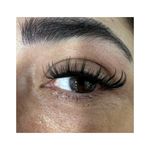 کاشت و اکستنشن مژه لونا(15درصدتخفیف)