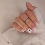 مرکزتخصصی کاشت ناخن و اکستنشن مژه رامونا