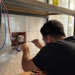 خدمات برق و امنیت پوریا