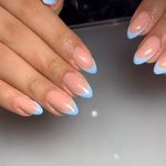 خدمات کاشت ناخن در سالن زیبایی نسرین