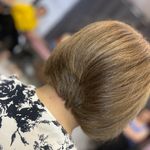 آرایشگاه وآموزشگاه زنانه مهرو راد
