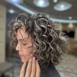 سالن زیبایی و آرایشگاه زنانه فرناز