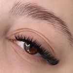 خدمات تخصصی اکستنشن مژه شادی