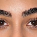 خدمات تخصصی مژه و ابرو
