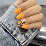 آموزش و خدمات تخصصی ناخن نیلو