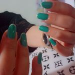 خدمات و آموزش ناخن مهشید اسدی