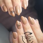 خدمات کاشت و ترمیم ناخن هدیه