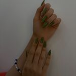 خدمات آموزش و کاشت ناخن نیهان 💅🏻