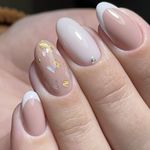 سالن تخصصی خدمات ناخن و مژه دیبا