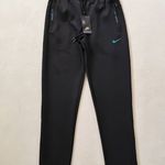 فروشگاه لوازم ورزشی و ماهیگیری ملی پوشان