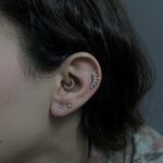 مرکز پیرسینگ صورت و بدن پریسا